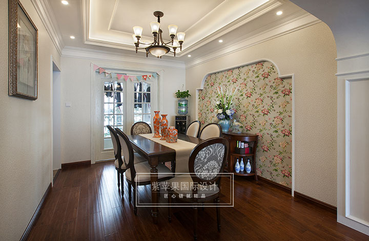 簡(jiǎn)美餐廳裝修實(shí)景