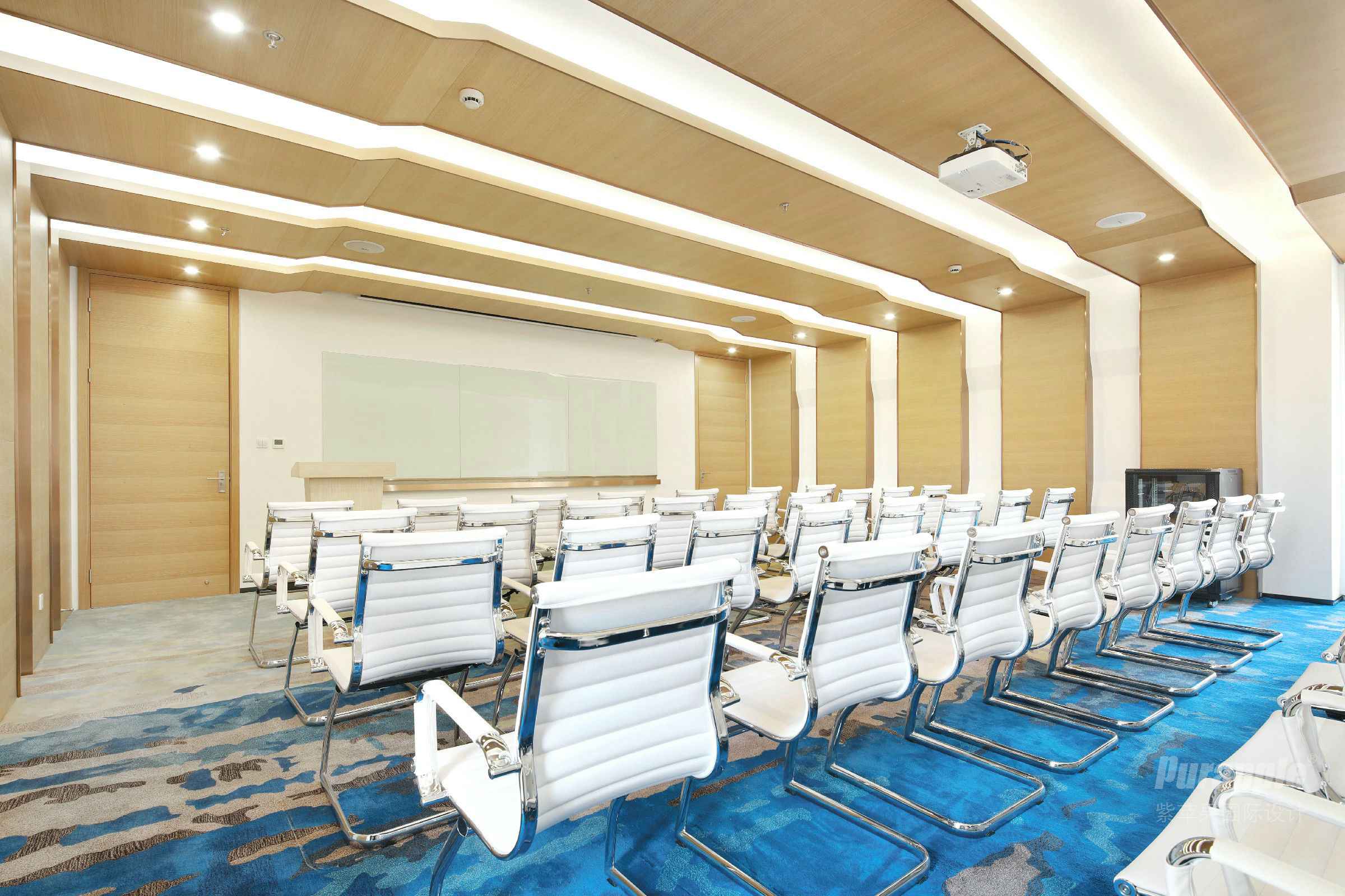 上海云欣路2000㎡生物科技辦公室