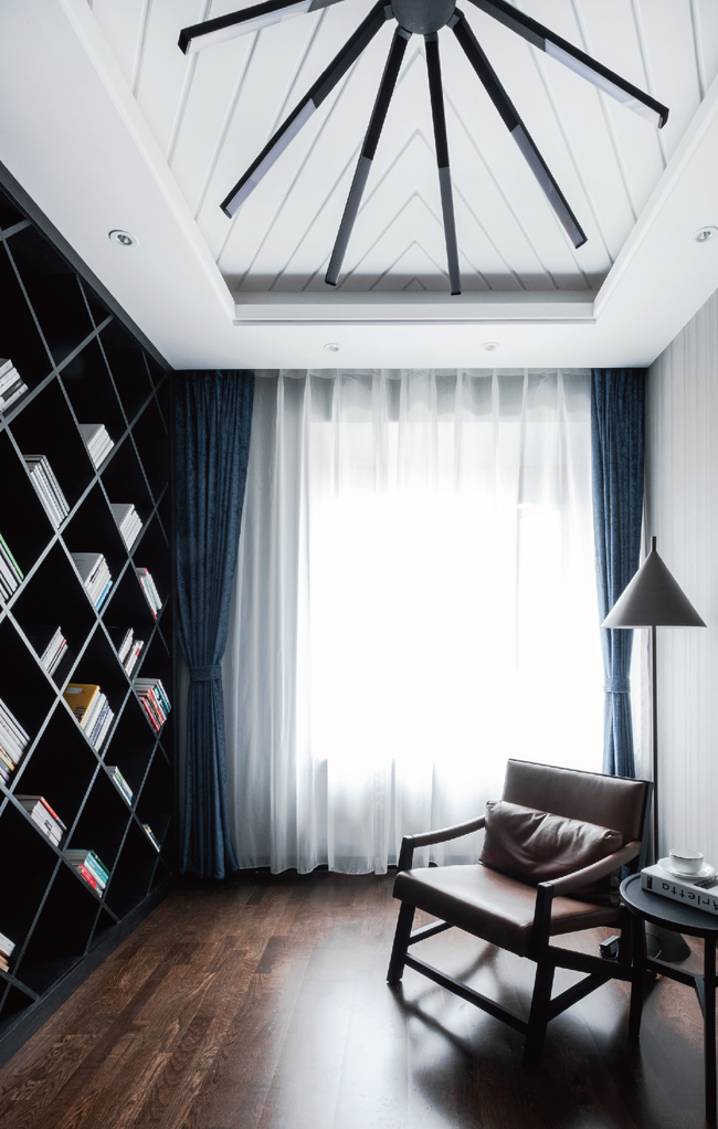 現(xiàn)代 現(xiàn)代